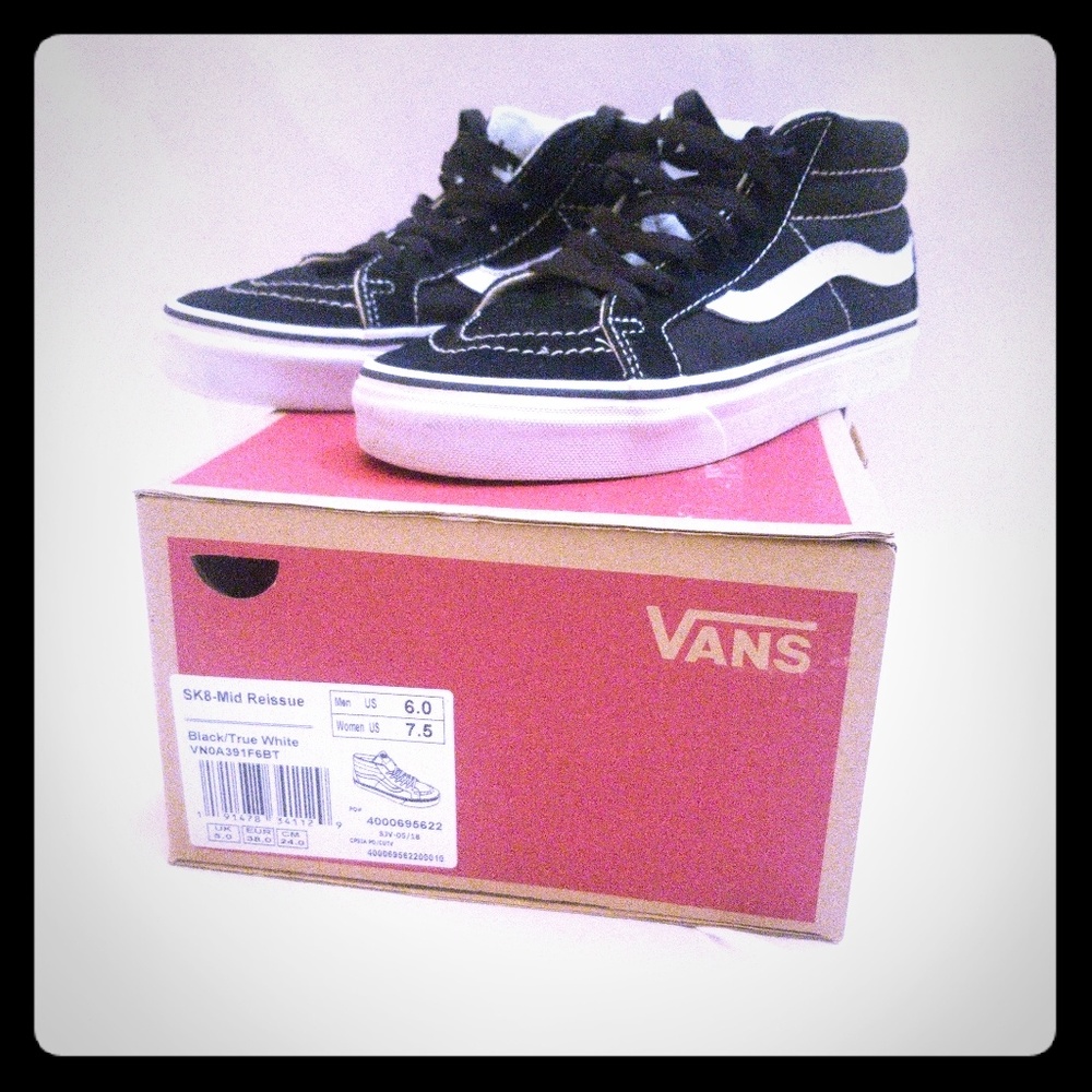 Sk8-Mid Black and White Vans